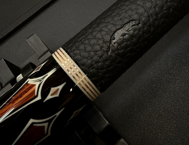 Chuôi Predator Throne 3-1 Ebony gỗ snakewood và cocobolo