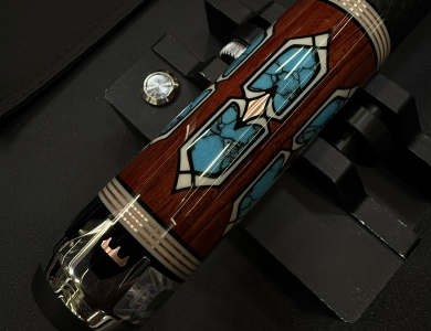 Chuôi Predator Throne 3-5 - Lam ngọc với gỗ Cocobolo và Micarta