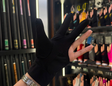 GĂNG TAY CHƠI BI-A PREDATOR SECOND SKIN MÀU ĐEN VÀ VÀNG KÍN 3 NGÓN - TAY TRÁI